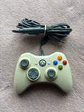 Xbox 360 gyári vezetékes kontroller (fehér-szürke, használt)